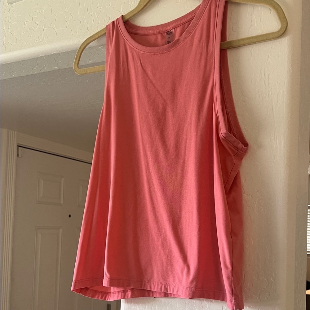 Beyond Yoga Women's Pink Sleeveless Top